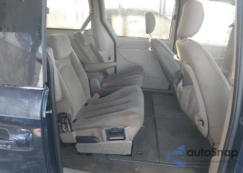 2005 Chrysler Town & Country Touring from USA, damaged, VIN 2C4GP54L85R198268